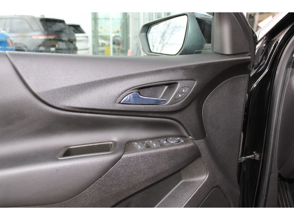 Used 2021 Chevrolet Equinox LT image 22