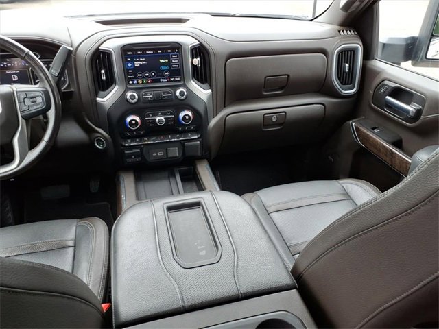 Used 2021 GMC Sierra 3500 Denali w/ Denali Ultimate Package image 15