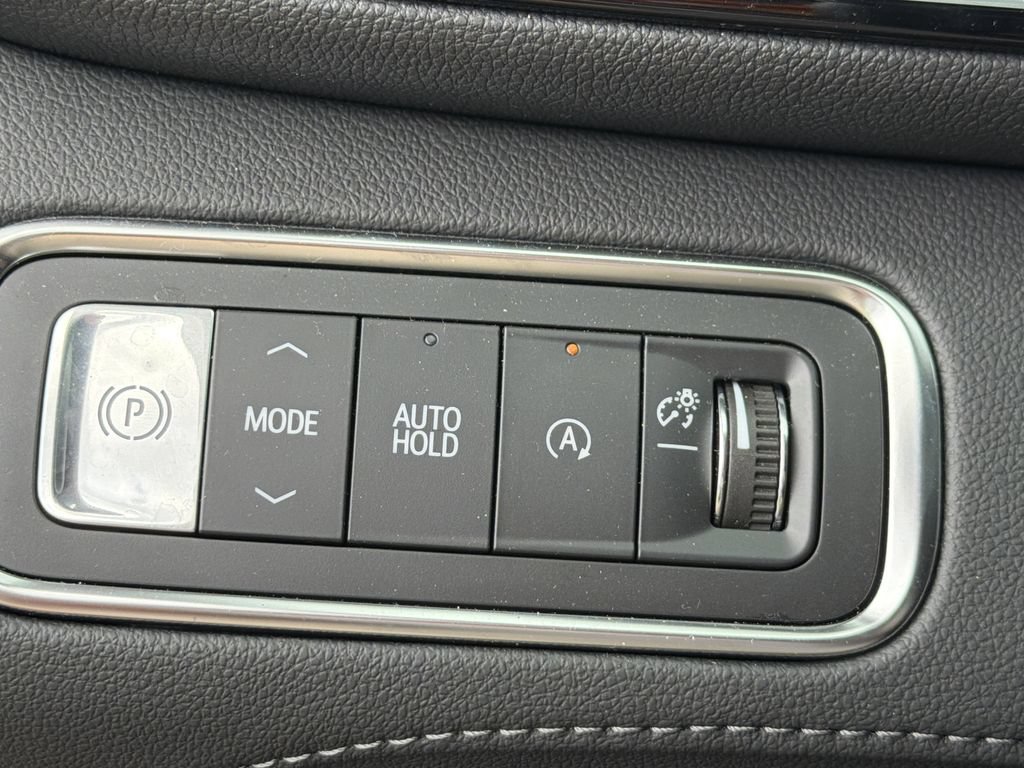 New 2026 Buick Enclave Avenir w/ Super Cruise Package FWD image 31