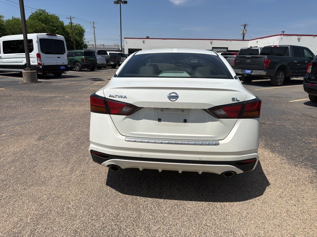 Used 2022 Nissan Altima 2.5 SL FWD image 5
