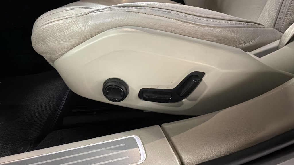 Used 2018 Volvo V90 T6 Cross Country w/ Convenience Package AWD/4WD image 18