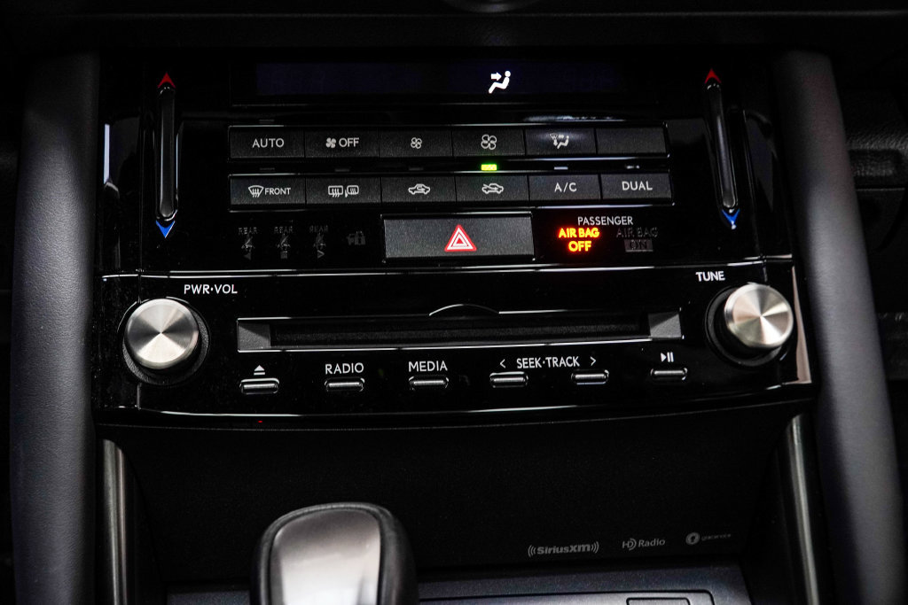 Used 2024 Lexus IS 350 F Sport RWD image 28