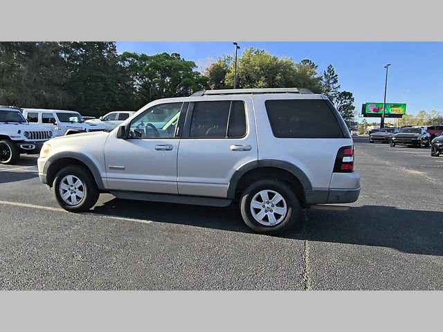 Used 2007 Ford Explorer XLT image 25