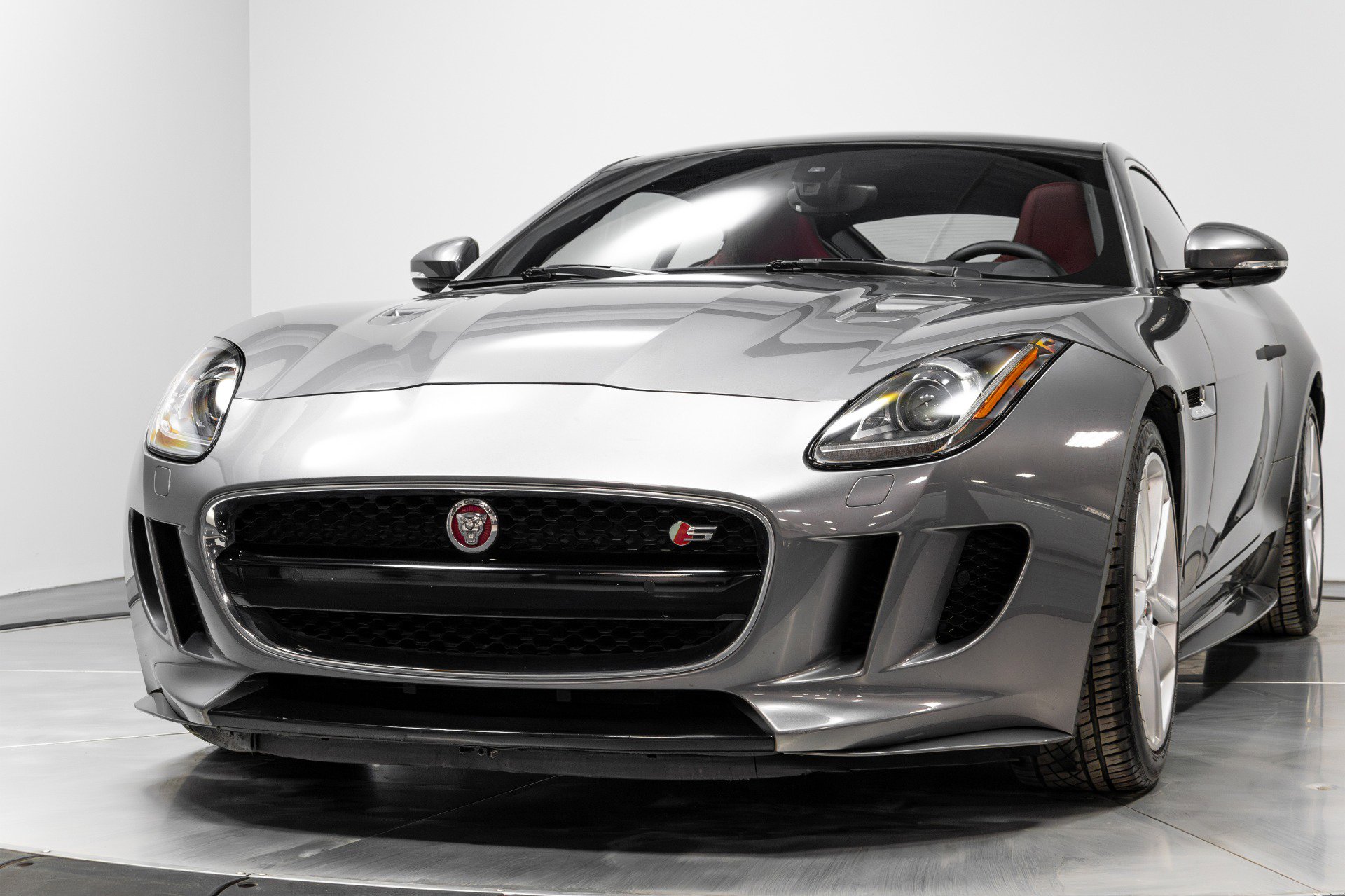 Used 2016 Jaguar F-TYPE S image 58