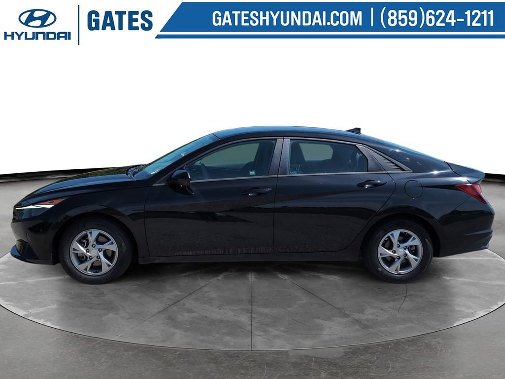 Used 2021 Hyundai Elantra SE FWD image 6