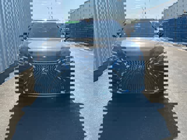 Used 2021 Lexus ES 350 image 2