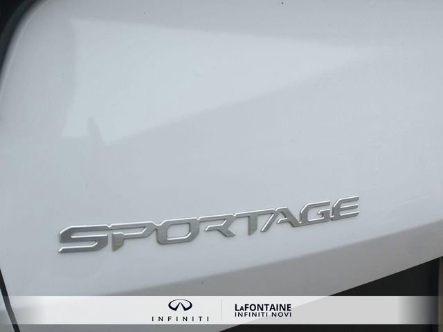 Used 2025 Kia Sportage LX image 28