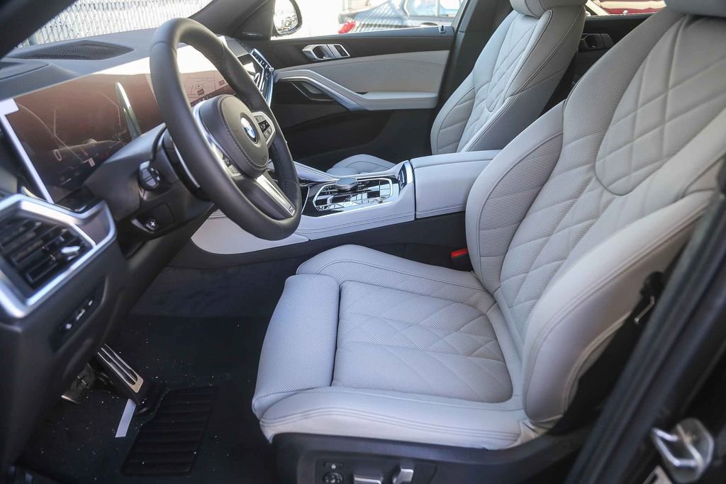 Used 2026 BMW X6 xDrive40i w/ Premium Package AWD/4WD image 14