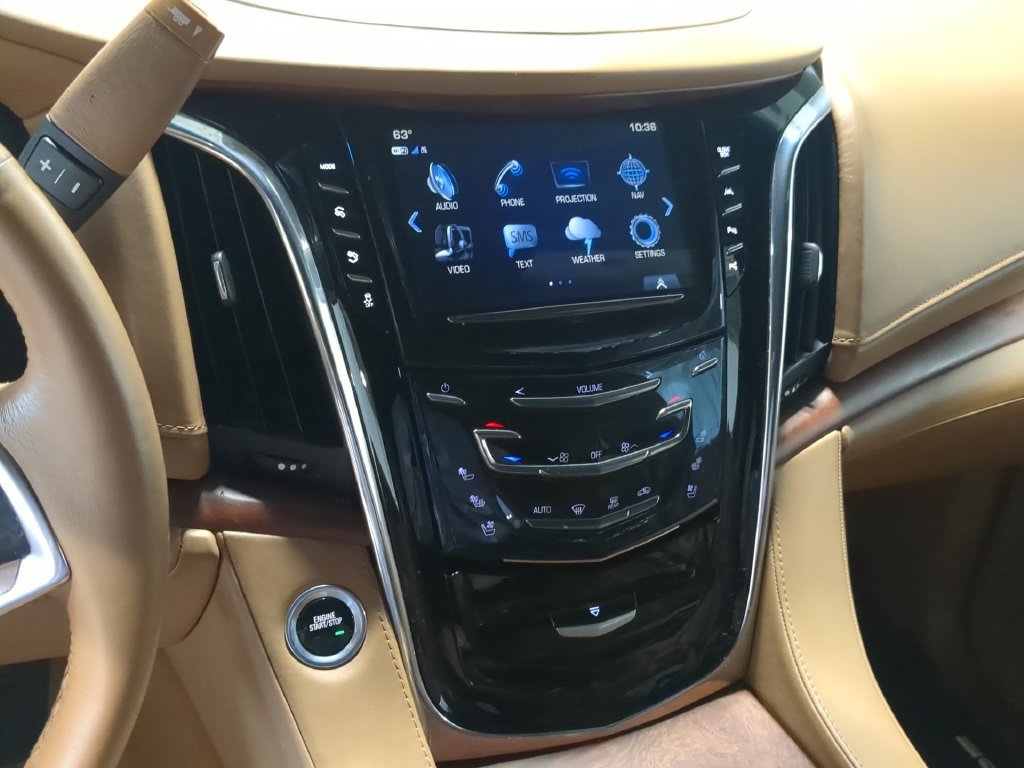 Used 2017 Cadillac Escalade Platinum AWD/4WD image 33