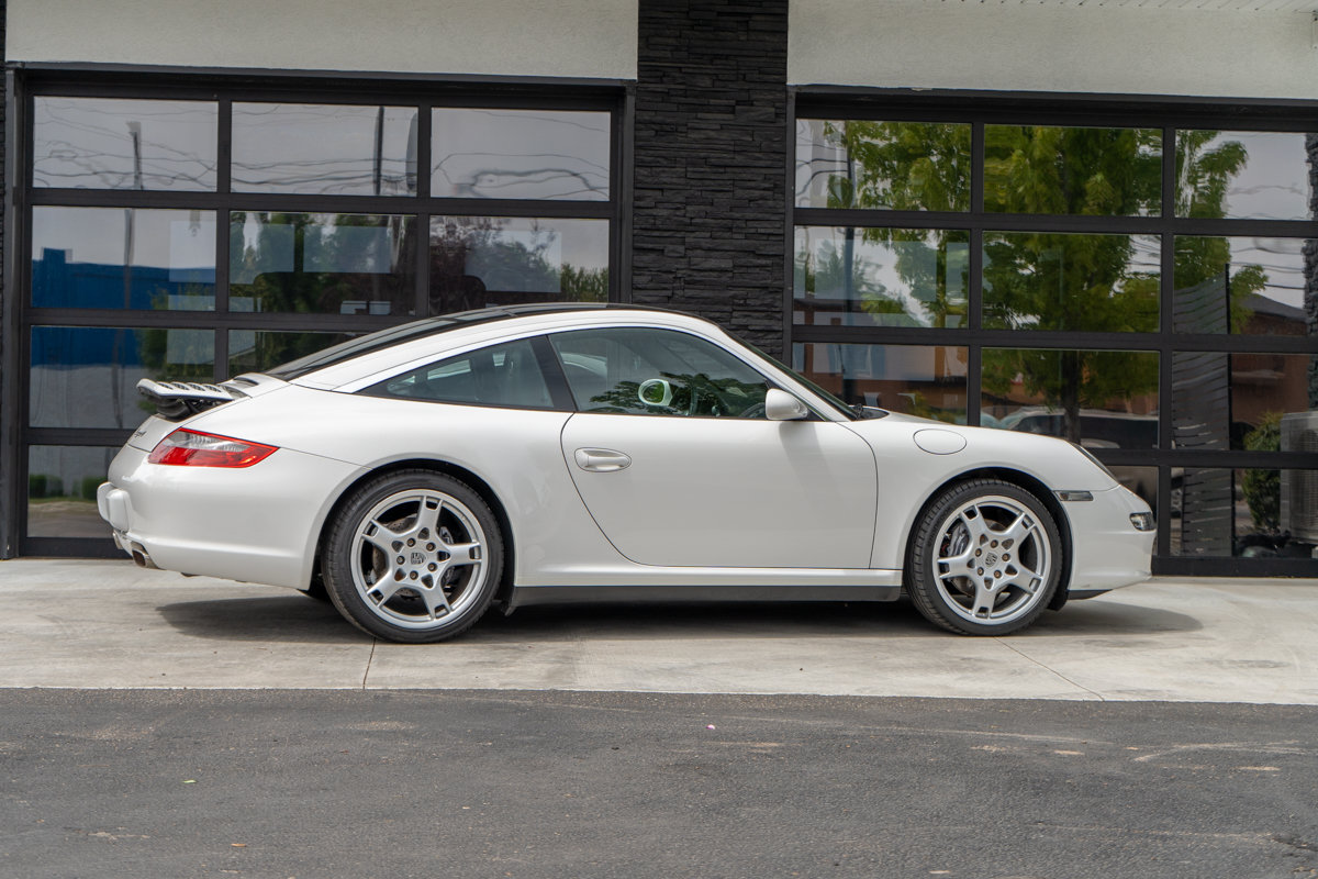 Used 2008 Porsche 911 Targa 4 AWD/4WD image 9