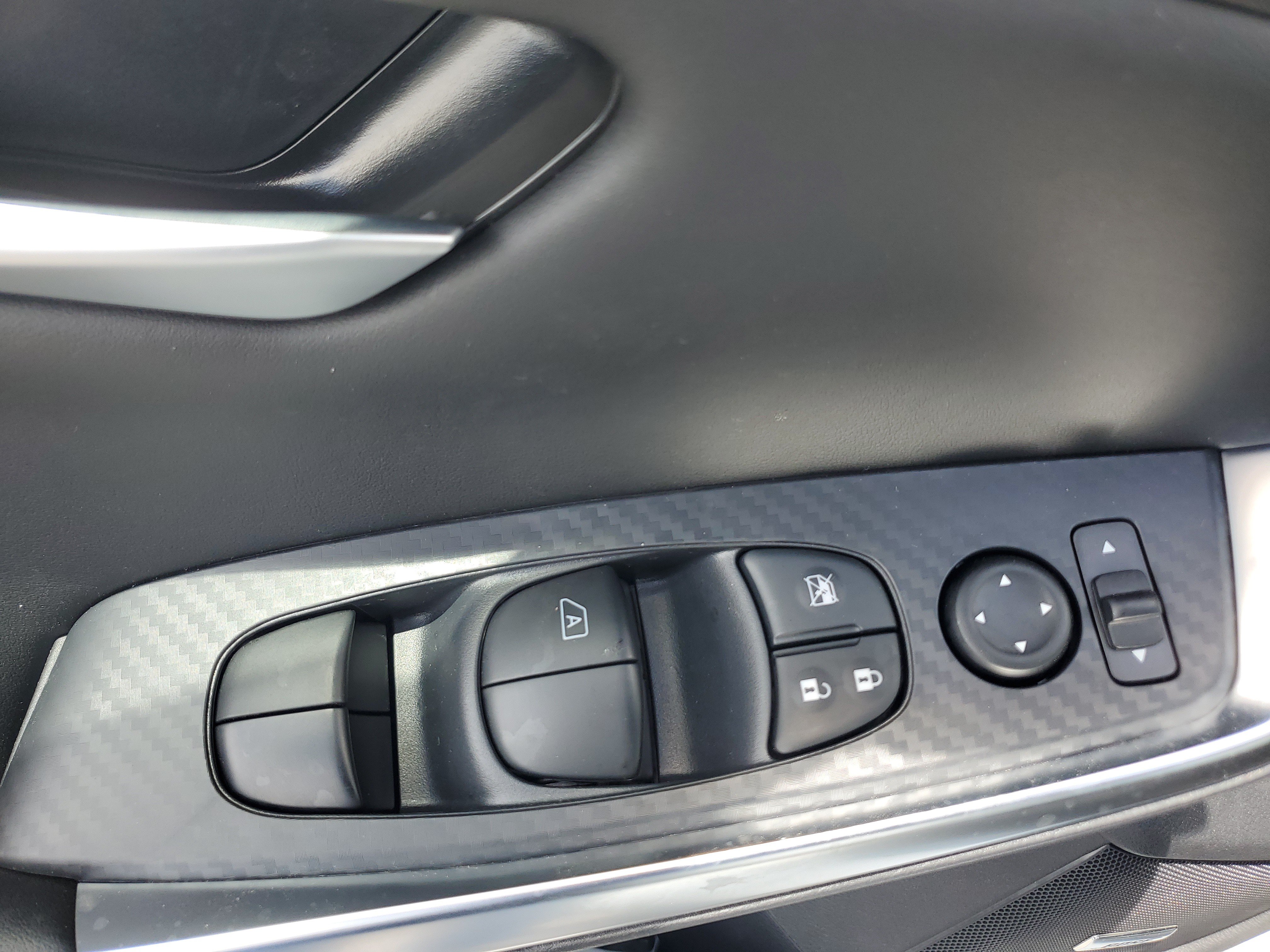 Used 2025 Nissan Sentra SR w/ SR Premium Package FWD image 16