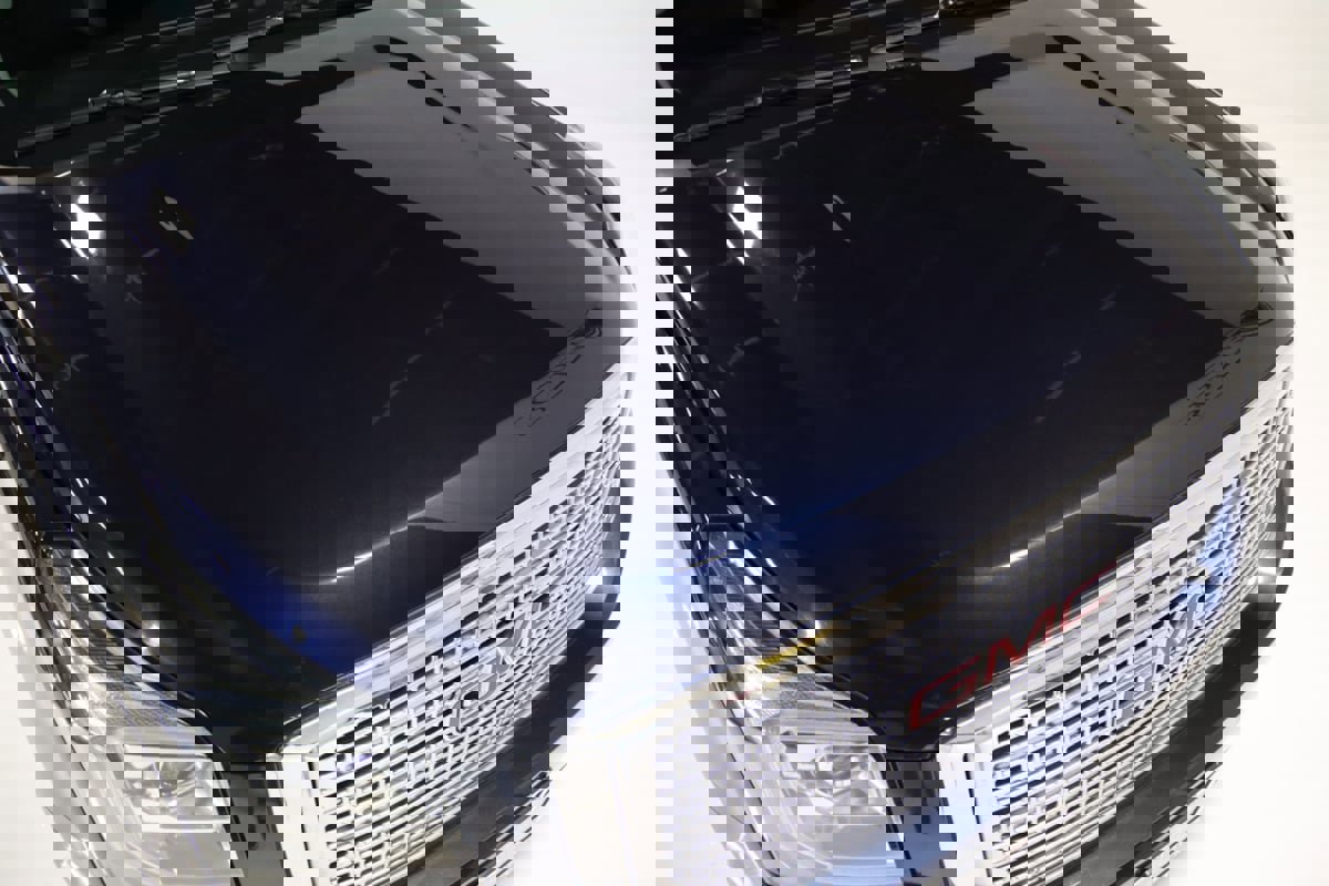 Used 2017 GMC Yukon SLT image 26