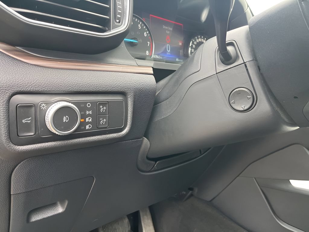 Used 2022 Ford Explorer Limited AWD/4WD image 16