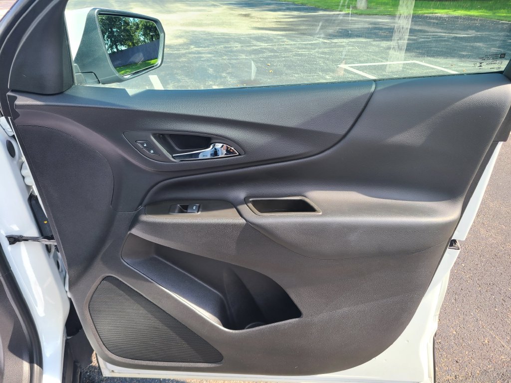Used 2024 Chevrolet Equinox LT AWD/4WD image 9