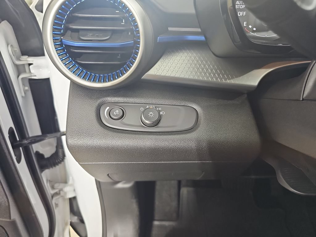 Certified 2024 Chevrolet Trax LS w/ LS Convenience Package FWD image 30