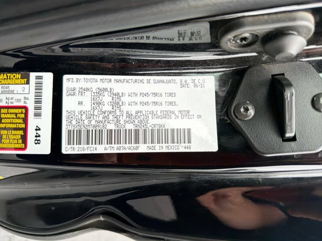 Used 2021 Toyota Tacoma SR5 w/ SR5 Appearance Package (SM) AWD/4WD image 30