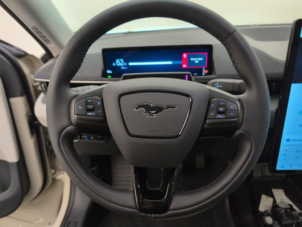 Certified 2025 Ford Mustang Mach-E Premium image 39