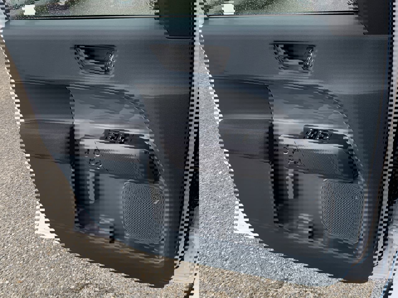 New 2025 Ford Maverick XL image 18