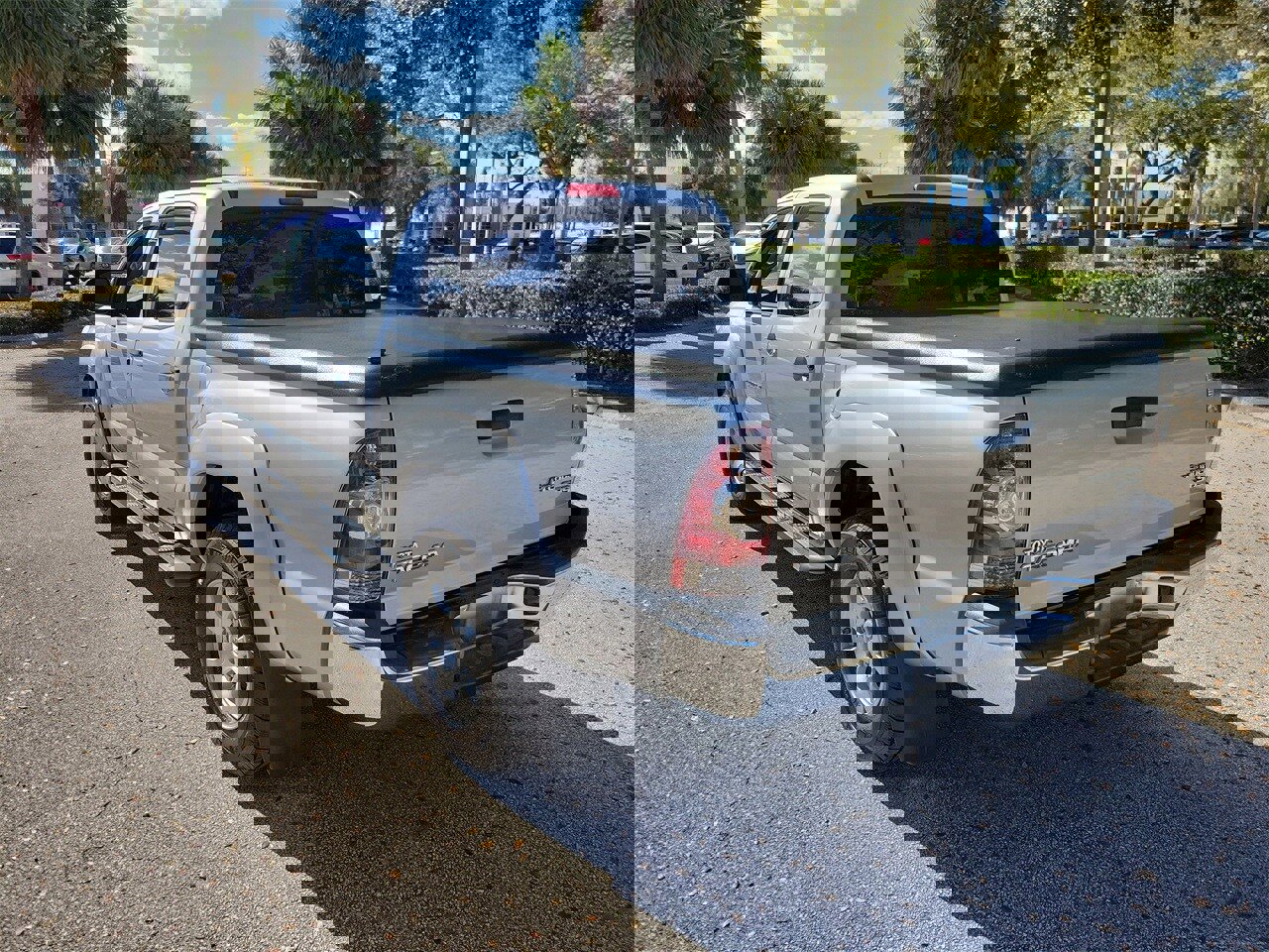 Used 2013 Toyota Tacoma PreRunner w/ SR5 Pkg image 4