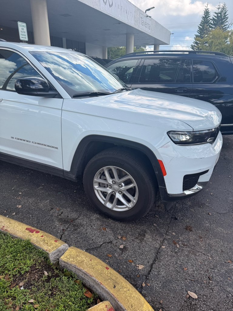 Used 2025 Jeep Grand Cherokee L Laredo RWD image 2
