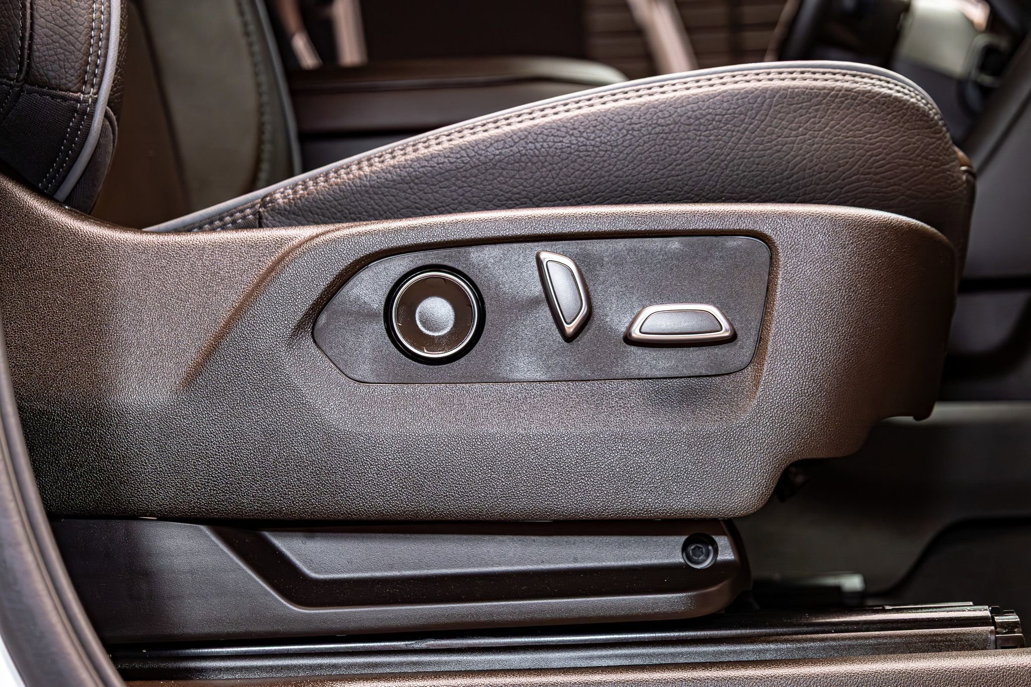 Used 2024 GMC Sierra 2500 Denali w/ Denali Reserve Package image 29