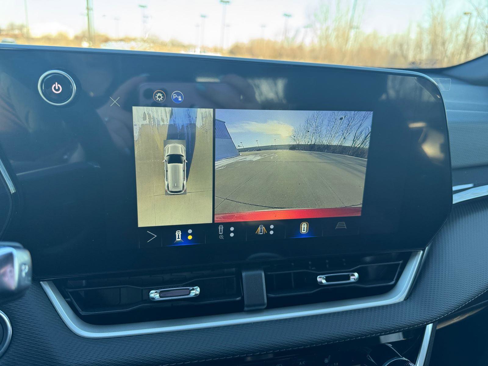 New 2026 Chevrolet Equinox LT w/ Safety and Technology Package image 28