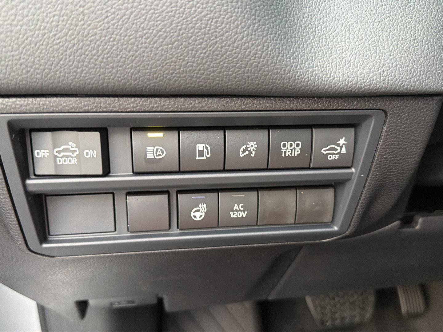 New 2026 Toyota Tundra Limited AWD/4WD image 19