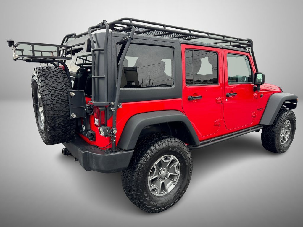 Used 2016 Jeep Wrangler Unlimited Rubicon w/ Connectivity Group image 3