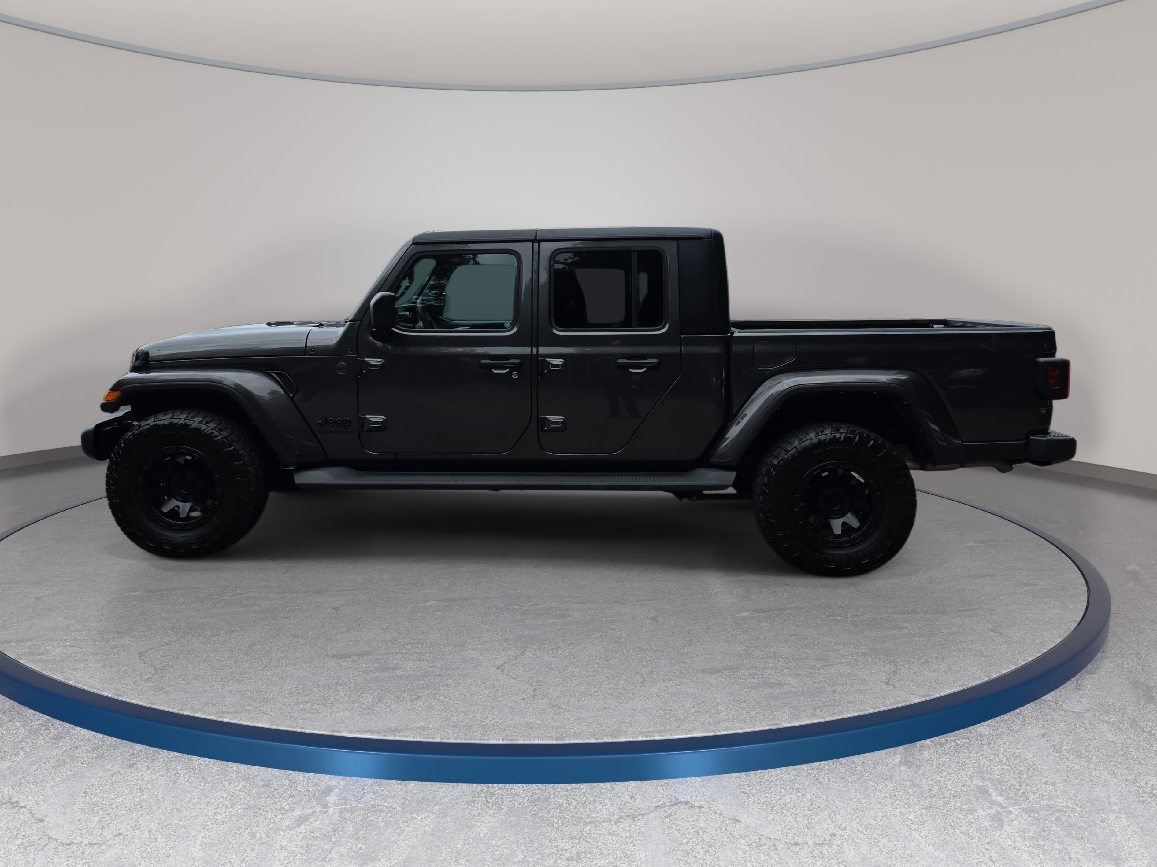Certified 2023 Jeep Gladiator Sport AWD/4WD image 8