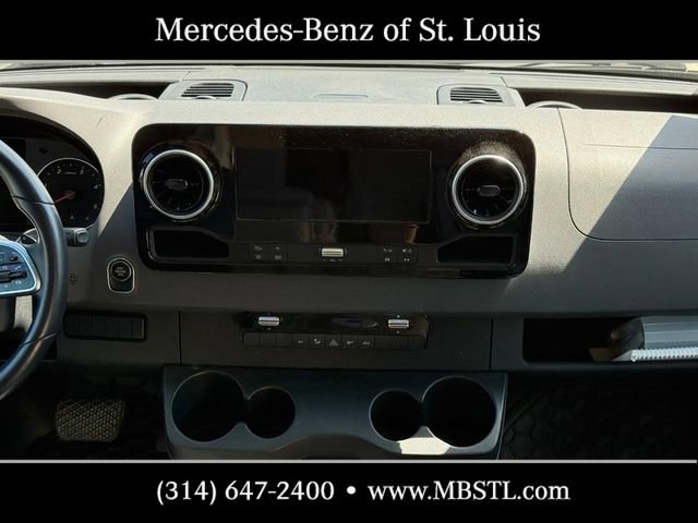 Used 2020 Mercedes-Benz Sprinter 3500 image 15