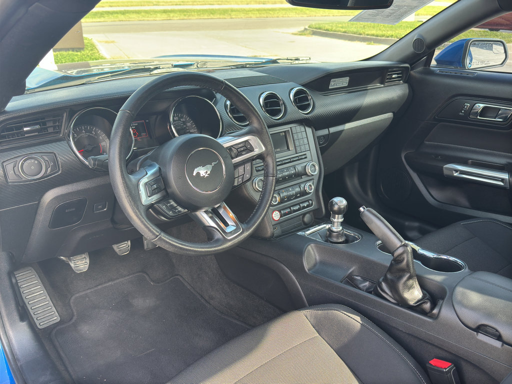 Used 2017 Ford Mustang Coupe image 12