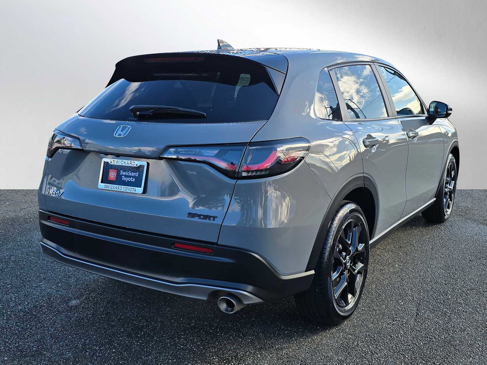 Used 2025 Honda HR-V Sport image 7