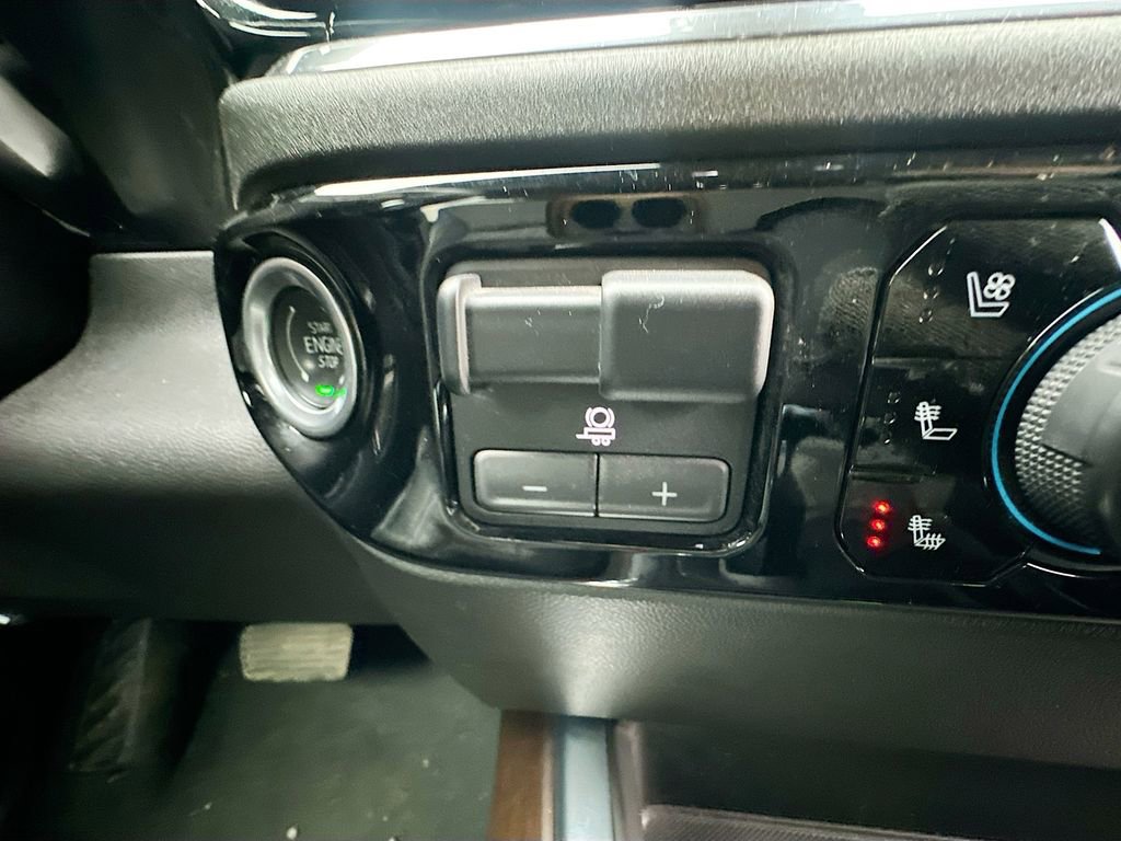 Used 2024 Chevrolet Silverado 1500 High Country w/ Technology Package image 36