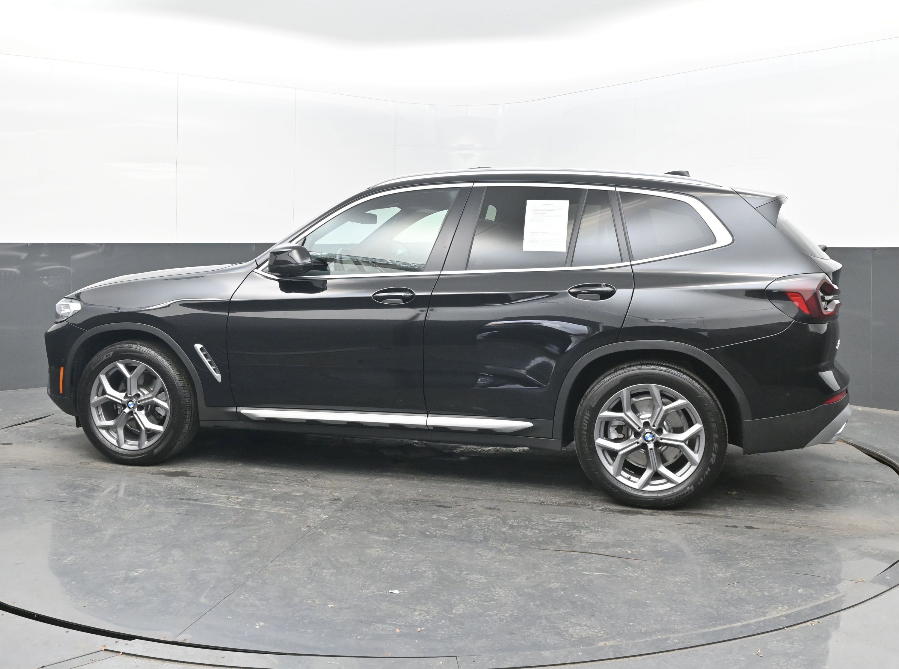 Used 2023 BMW X3 xDrive30i w/ Convenience Package image 7