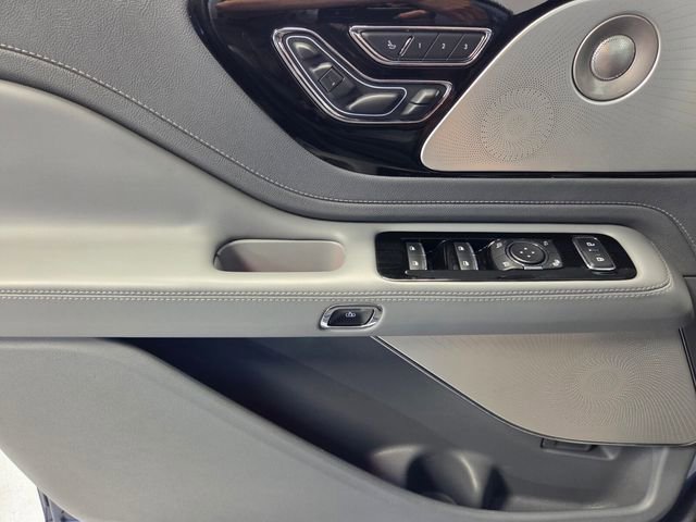 Used 2020 Lincoln Aviator Reserve w/ Equipment Group 202A AWD/4WD image 41