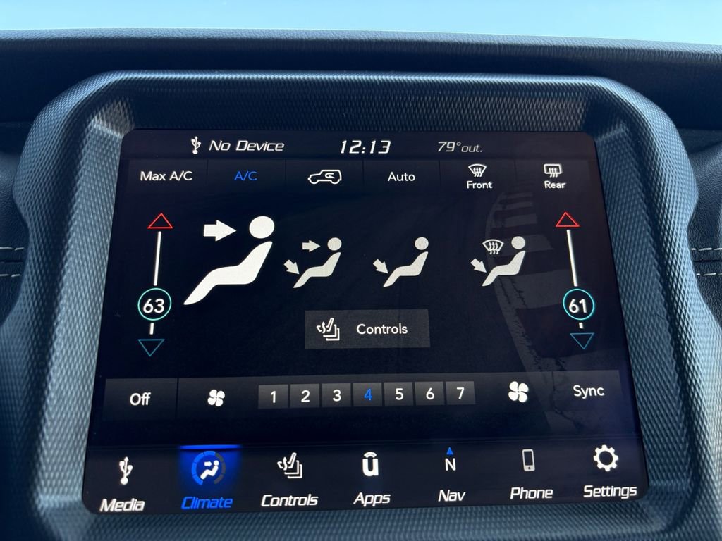 Used 2022 Jeep Wrangler Unlimited Sahara w/ Cold Weather Group AWD/4WD image 24