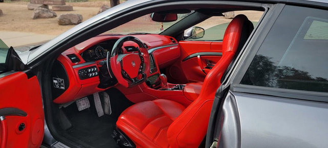 Used 2013 Maserati GranTurismo Sport image 33