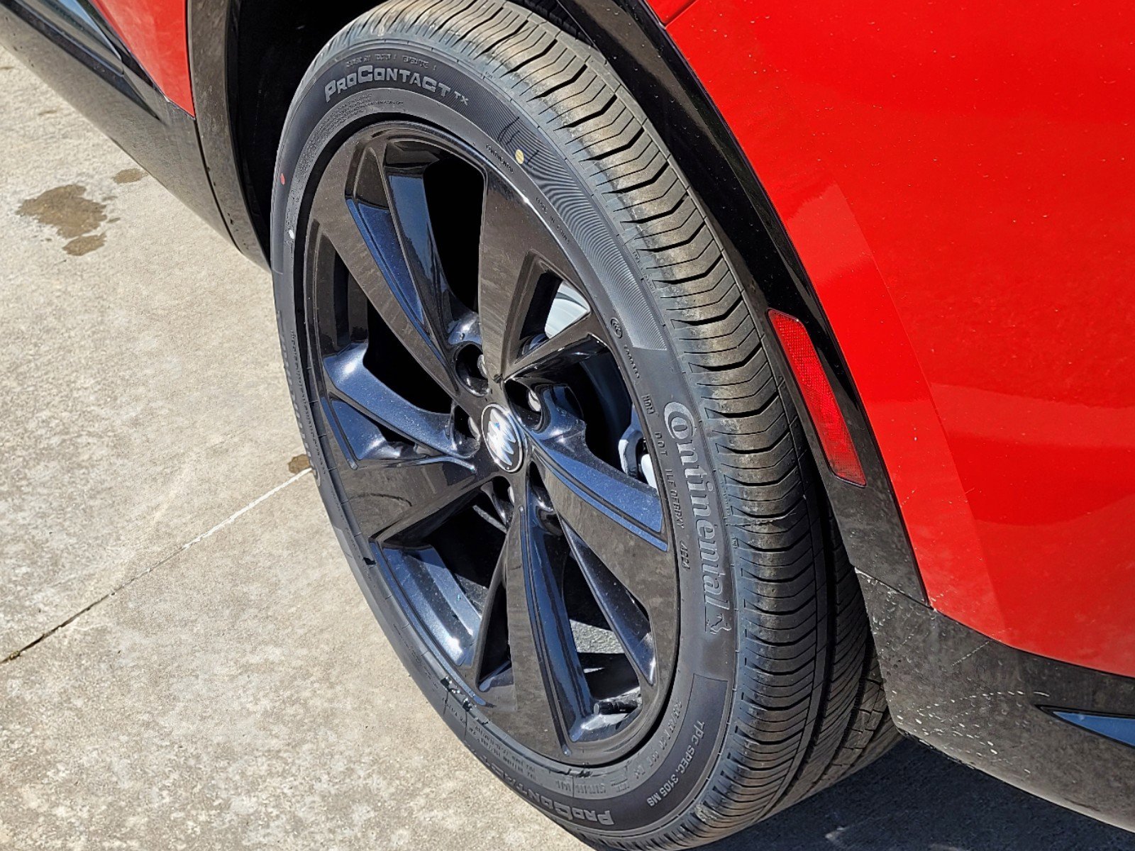 New 2025 Buick Envision Sport Touring image 5