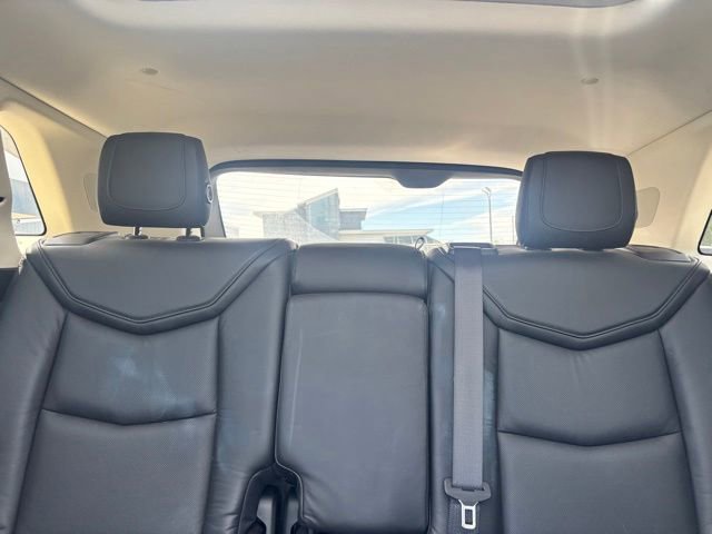 Used 2017 Cadillac XT5 Luxury w/ Driver Awareness Package AWD/4WD image 13