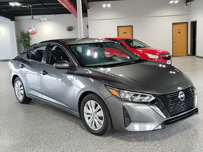 Used 2024 Nissan Sentra S FWD image 1