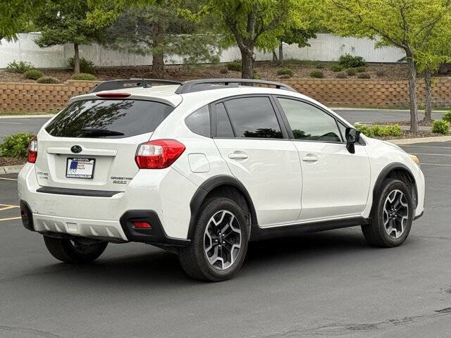 Used 2016 Subaru Crosstrek 2.0i Premium w/ Moonroof Package AWD/4WD image 4
