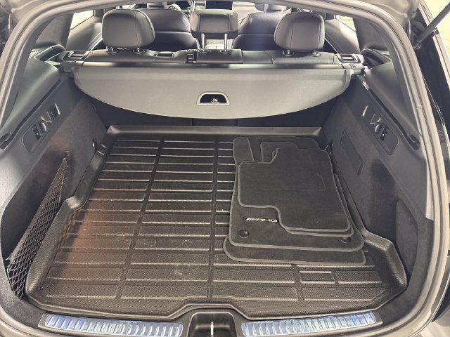 Used 2025 Mercedes-Benz GLC 300 4MATIC image 19