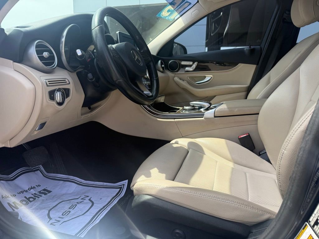 Used 2015 Mercedes-Benz C 300 Sedan image 11