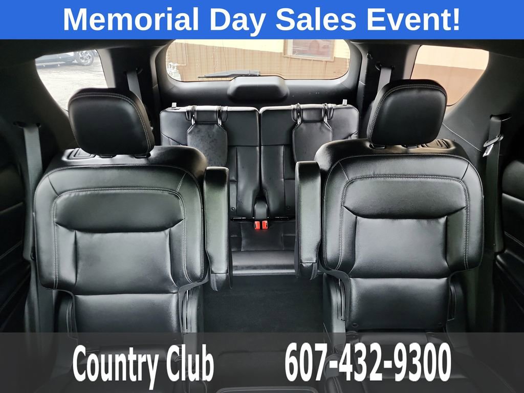 Used 2020 Ford Explorer XLT w/ Equipment Group 202A AWD/4WD image 21