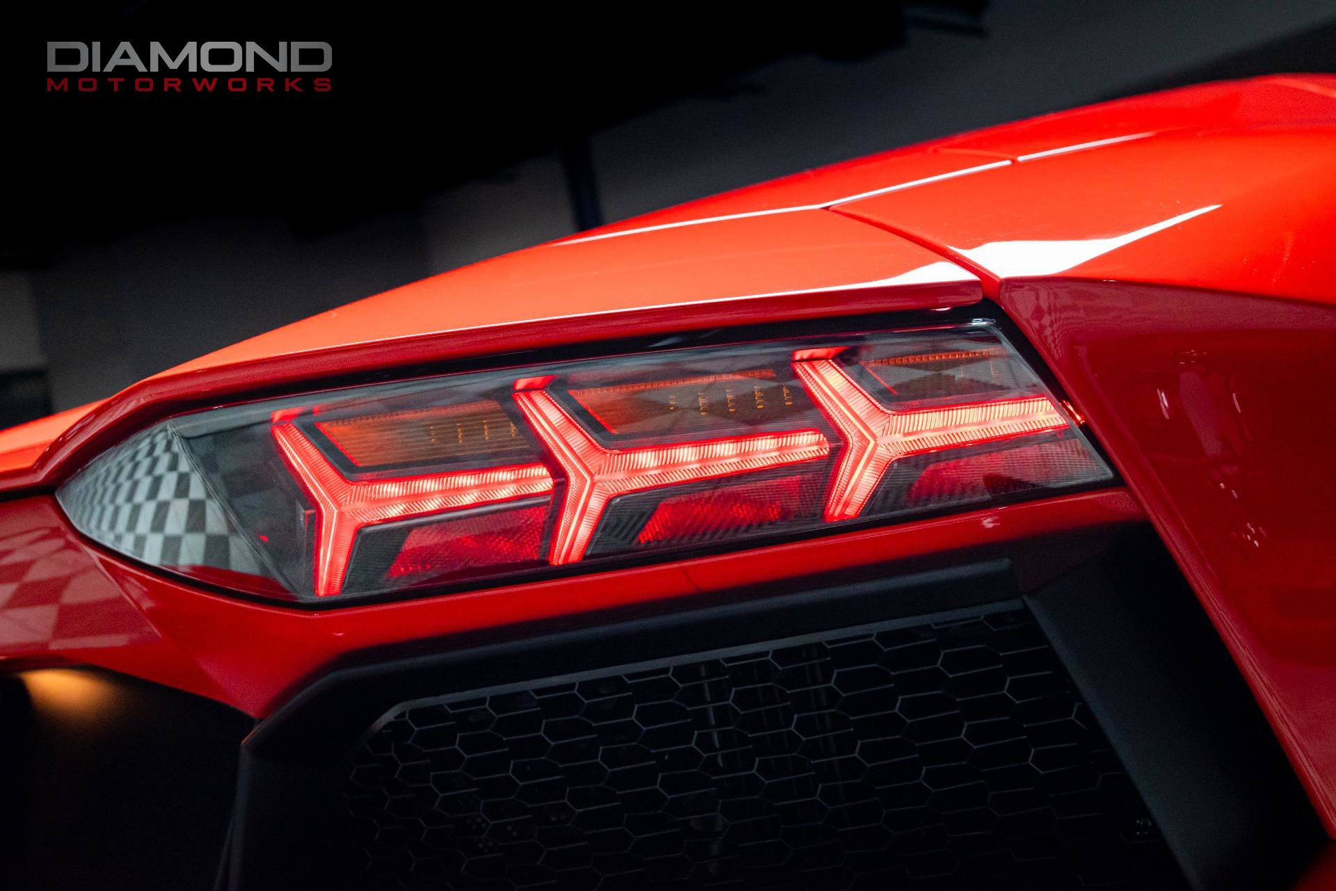 Used 2017 Lamborghini Aventador LP 700-4 image 7