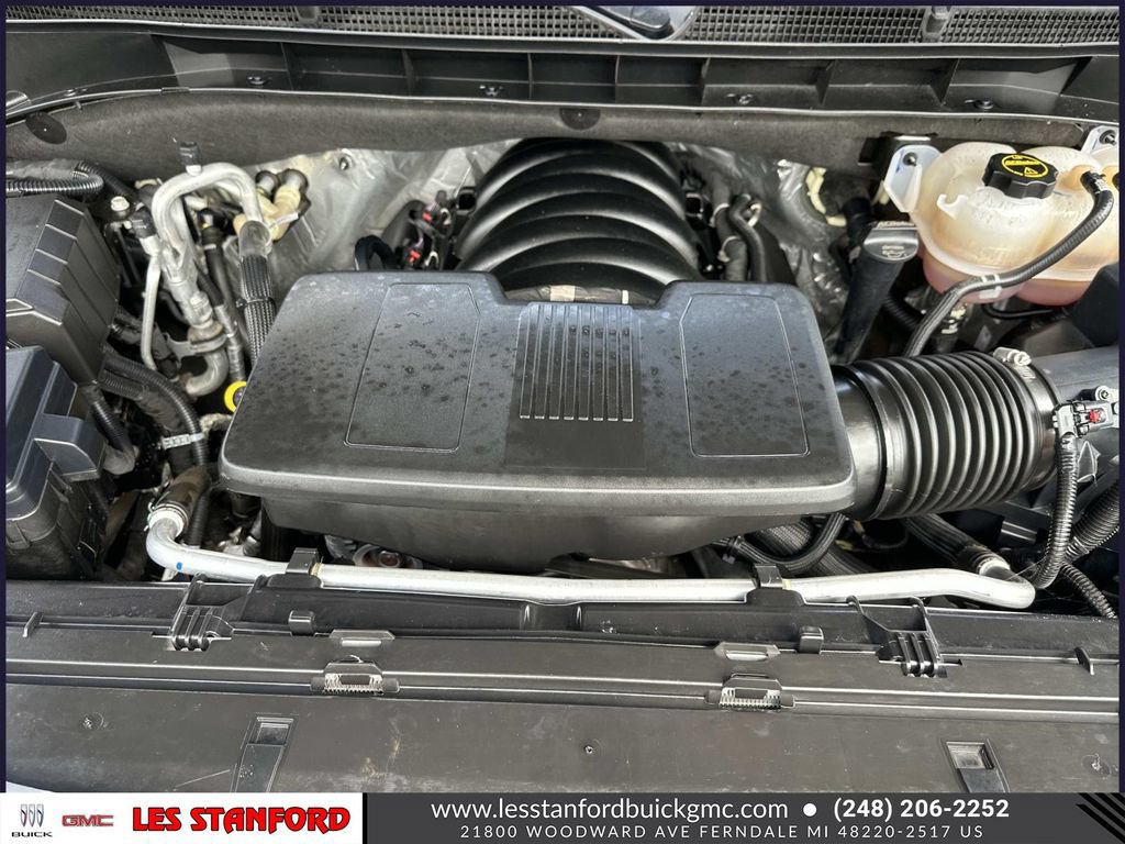 Certified 2024 GMC Yukon XL SLT w/ SLT Luxury Package AWD/4WD image 12
