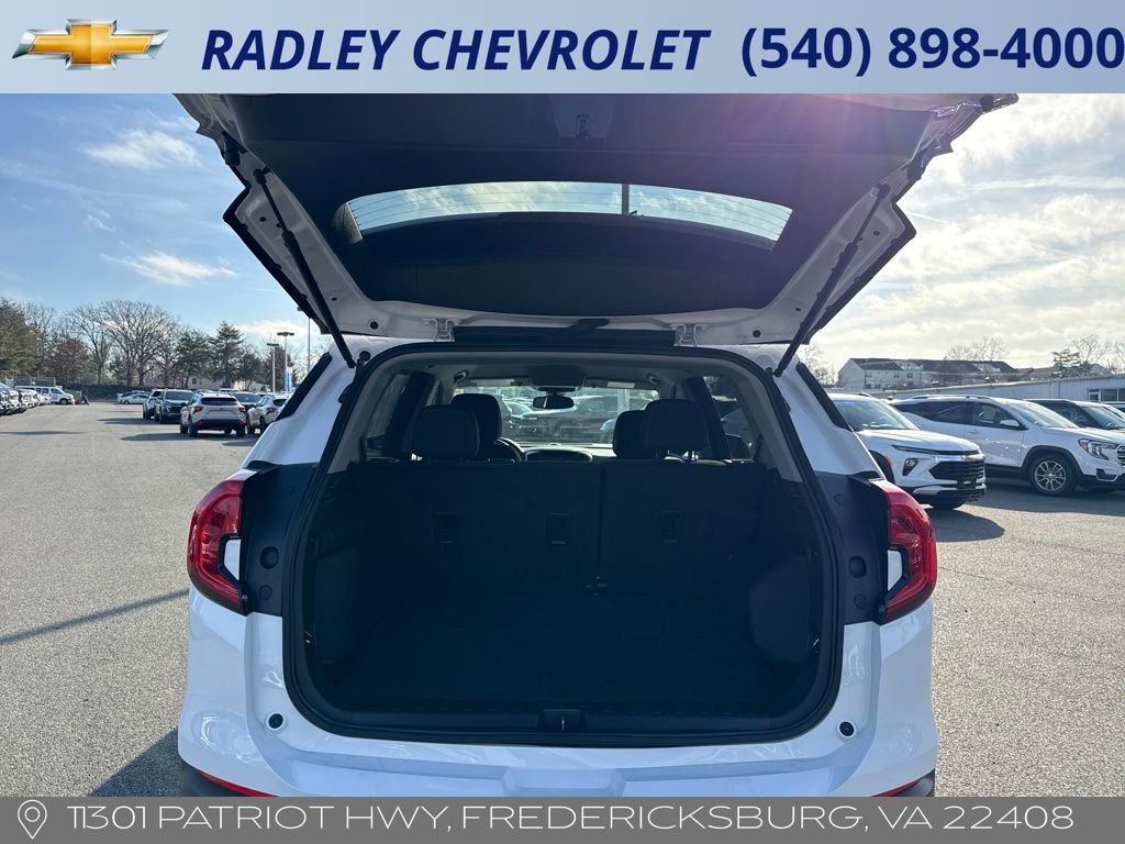 Certified 2024 GMC Terrain SLE image 22