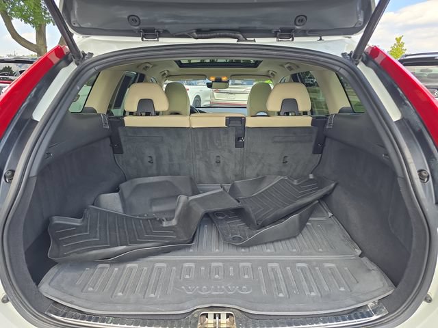 Used 2016 Volvo XC60 T6 w/ Protection Package AWD/4WD image 27