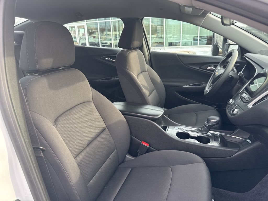 Used 2023 Chevrolet Malibu LT image 19