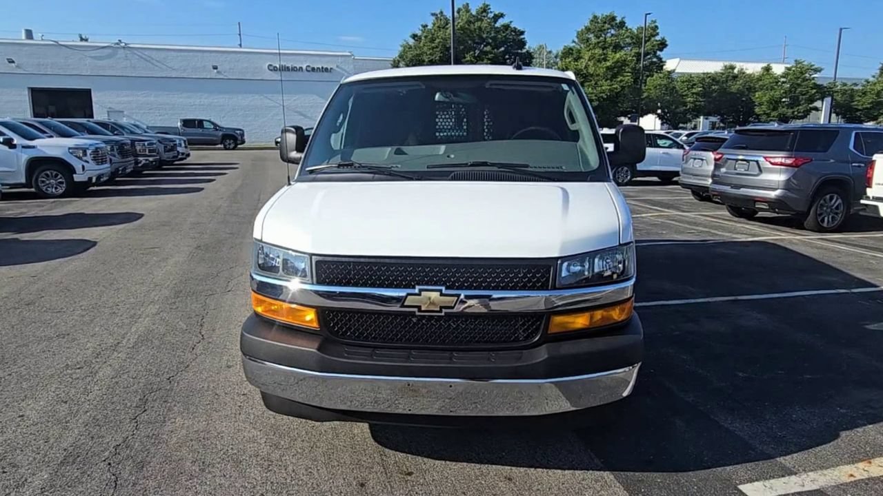 Certified 2025 Chevrolet Express 2500 w/ Driver Convenience Package RWD image 3